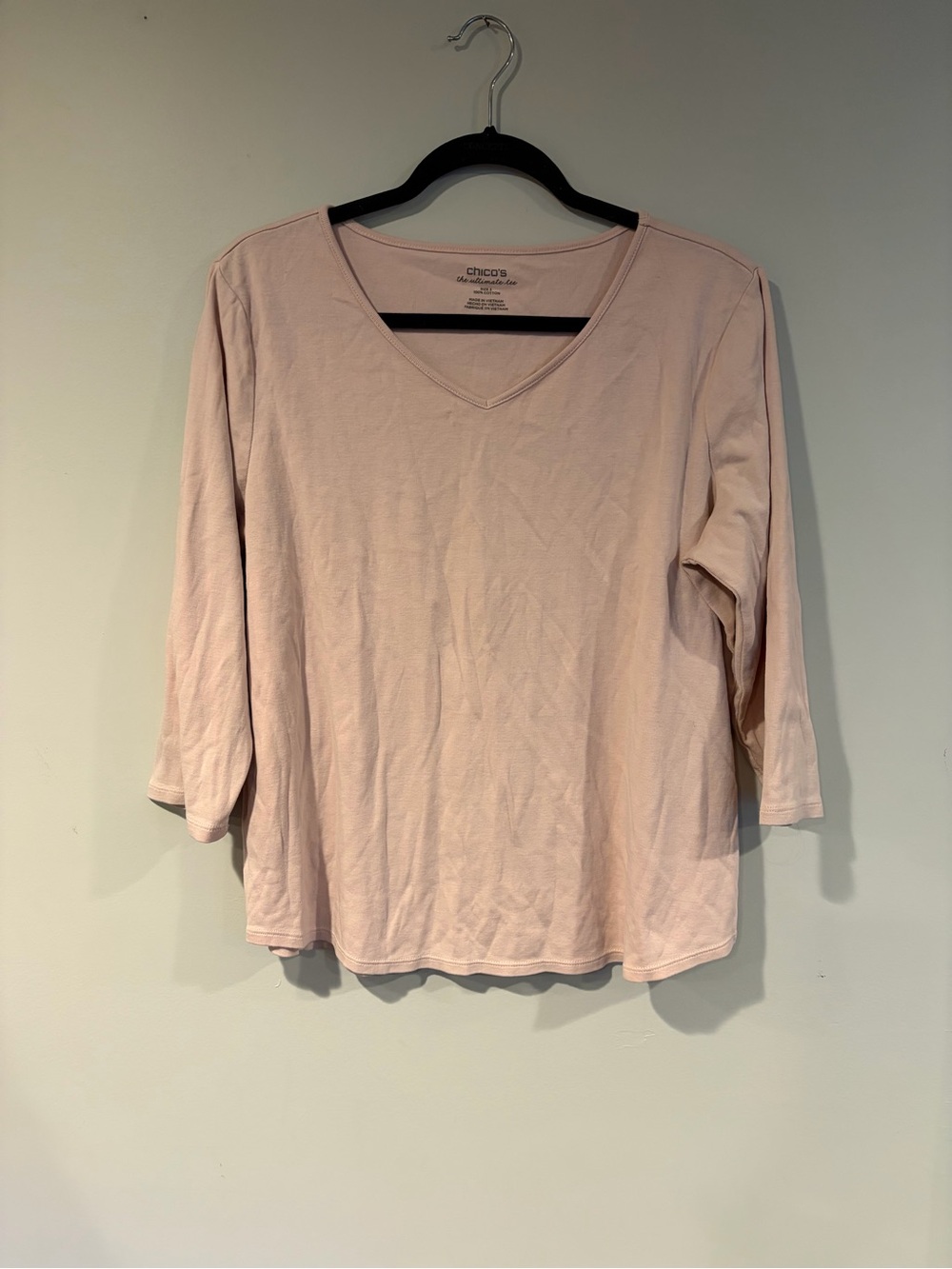 Chico's Light Pink V-Neck 3/4 Sleeve Tee
